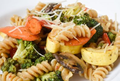 Whole Wheat Pasta with Pesto and Vegetables